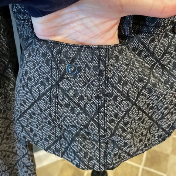 Ann Taylor Loft Light Jacket Size 6 - Picture 7 of 11